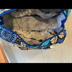 Vera Bradley touletry bag multi blue